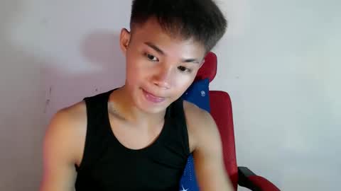 asian_lover05 online show from May 23, 4:36 pm