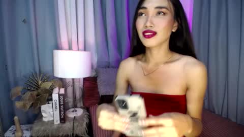 Snapshot of asian_luci chatting on December 26, 11:32 am LUCI BABE online show from December 26, 11:32 am