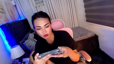 LUCI BABE online show from October 10, 2:01 pm