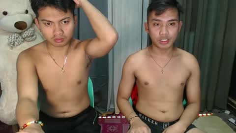 Snapshot of asian_prince_echoxx chatting on January 16, 10:21 am Echoo online show from January 16, 10:21 am