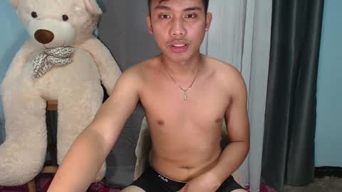 Snapshot of asian_prince_echoxx chatting on December 7, 1:19 am Echoo online show from December 7, 1:19 am