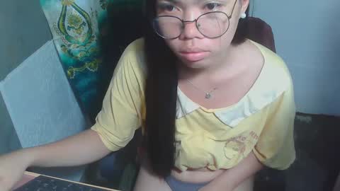 Snapshot of asian_rhean chatting on February 22, 2:39 am Rhean online show from February 22, 2:39 am