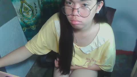 Snapshot of asian_rhean chatting on March 12, 10:48 am Rhean online show from March 12, 10:48 am