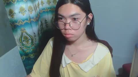 Snapshot of asian_rhean chatting on February 21, 5:24 am Rhean online show from February 21, 5:24 am