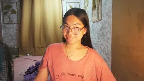 Snapshot of asian_rhean chatting on September 13, 11:18 pm Rhean online show from September 13, 11:18 pm