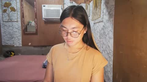 Rhean online show from December 23, 1:56 am