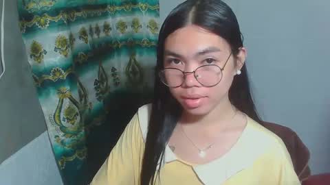 Snapshot of asian_rhean chatting on February 21, 9:56 am Rhean online show from February 21, 9:56 am