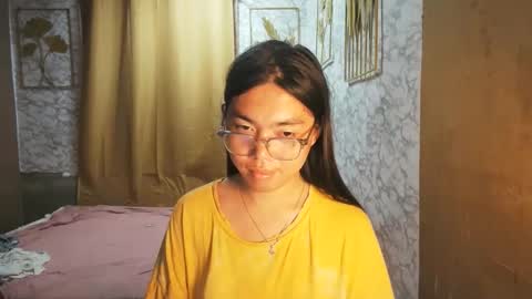 Snapshot of asian_rhean chatting on September 18, 12:25 am Rhean online show from September 18, 12:25 am