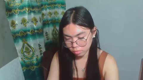 Snapshot of asian_rhean chatting on February 23, 8:33 pm Rhean online show from February 23, 8:33 pm
