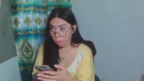 Snapshot of asian_rhean chatting on March 2, 10:38 pm Rhean online show from March 2, 10:38 pm