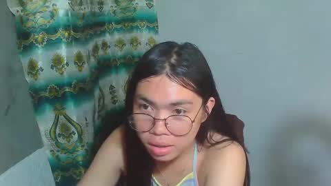 Snapshot of asian_rhean chatting on March 7, 8:22 pm Rhean online show from March 7, 8:22 pm