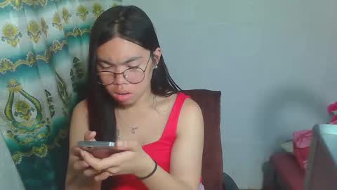 Snapshot of asian_rhean chatting on March 12, 7:46 am Rhean online show from March 12, 7:46 am