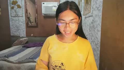 Rhean online show from November 6, 1:52 am