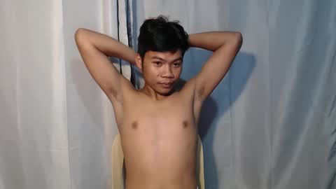 Snapshot of asian_twinkhulk chatting on September 10, 12:39 pm Jm online show from September 10, 12:39 pm