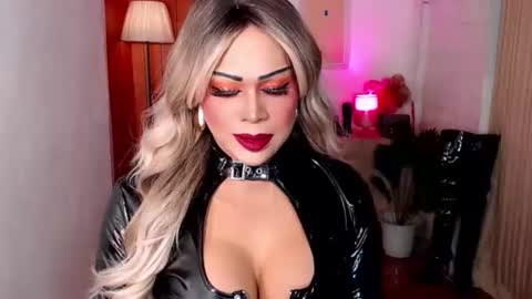 nicole online show from October 1, 8:46 am