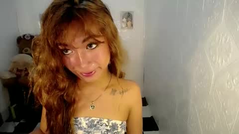 Snapshot of asianbarbie05 chatting on January 28, 3:46 pm SOFIA online show from January 28, 3:46 pm