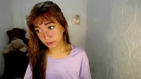 Snapshot of asianbarbie05 chatting on January 1, 9:52 pm SOFIA online show from January 1, 9:52 pm