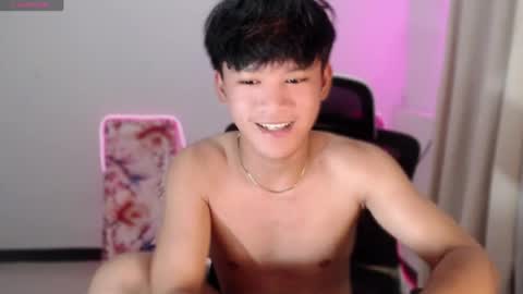 asianbrilee online show from July 8, 8:23 pm