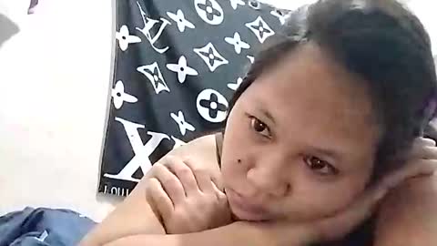 Snapshot of asiancreamy4u chatting on February 5, 2:37 pm asiancreamy4u online show from February 5, 2:37 pm