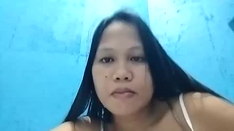 Snapshot of asiancreamy4u chatting on February 27, 3:37 pm asiancreamy4u online show from February 27, 3:37 pm