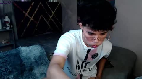 asiancum_peter online show from November 17, 2:25 am