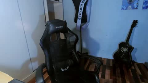 Bry online show from December 25, 12:05 am