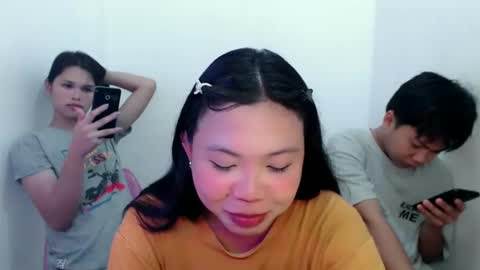   online show from February 17, 8:09 am