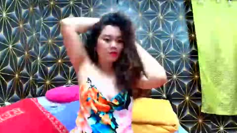 Snapshot of asiandesire25 chatting on February 12, 11:09 pm Jenny online show from February 12, 11:09 pm