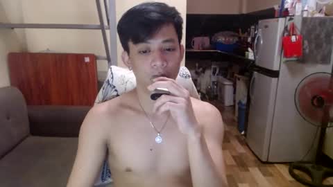 asiandreamboyx online show from February 23, 12:37 pm