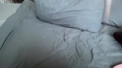 asiangirlandwhiteguy online show from February 10, 4:37 am