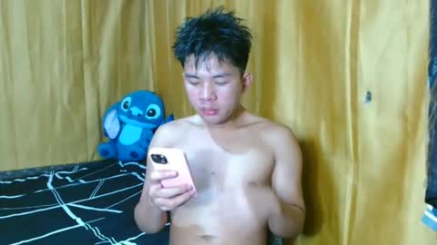 asianjay_hunks online show from March 15, 6:29 am