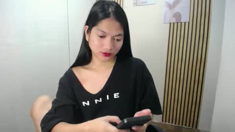Snapshot of asianlovelygirl69 chatting on September 13, 7:33 am asianlovelygirl69 online show from September 13, 7:33 am