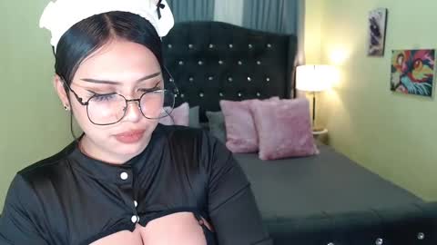 Snapshot of asias_hotkiara chatting on March 10, 11:55 am KIARA online show from March 10, 11:55 am