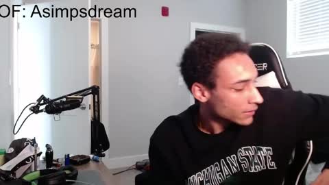 asimpsdream online show from April 30, 8:57 pm