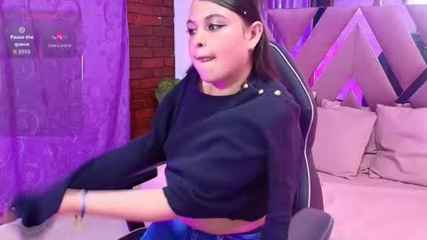 asley_tay online show from October 10, 5:46 am