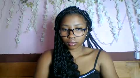 asmiraa online show from May 10, 8:04 pm