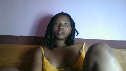 asmiraa online show from April 16, 8:09 pm