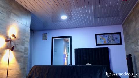 Snapshot of asmodeo_cox chatting on September 17, 11:52 pm Asmodeo - online show from September 17, 11:52 pm