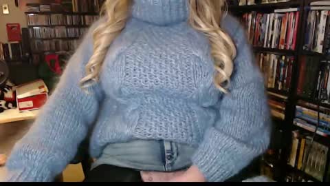 Aspen Vale online show from February 17, 11:54 pm