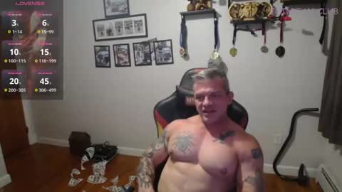 Snapshot of ass_chaser_1 chatting on September 18, 1:42 am Ass Chaser online show from September 18, 1:42 am