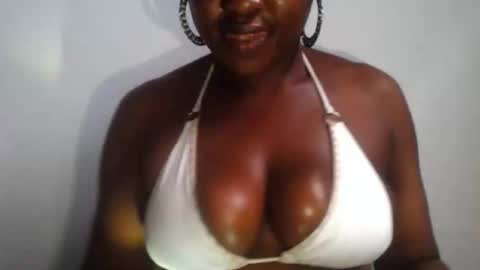 ass_elbonypussy online show from May 17, 11:41 am