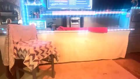 SIR WILLIAM online show from March 31, 7:09 am