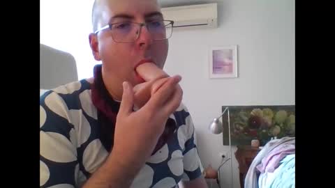 Snapshot of assbitch189 chatting on September 20, 1:14 pm assbitch189 online show from September 20, 1:14 pm