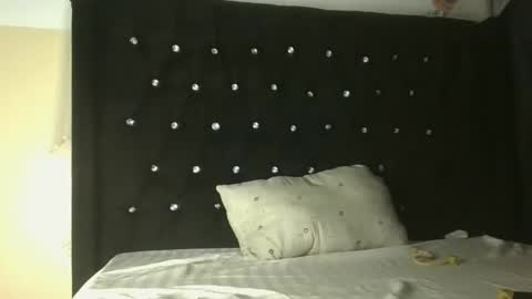 asscluupper online show from October 22, 10:22 pm