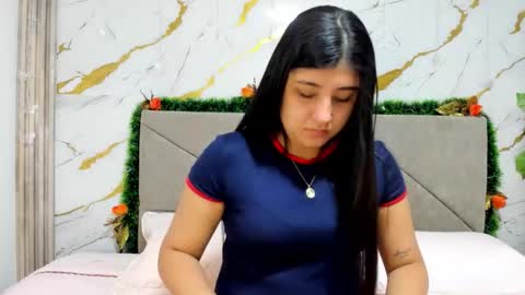 Asshley online show from December 2, 1:42 pm