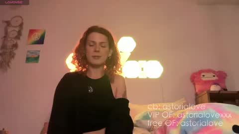 AstoriaLove online show from October 7, 6:42 am
