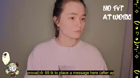 Snapshot of astra_lis chatting on February 19, 8:52 pm Astra online show from February 19, 8:52 pm