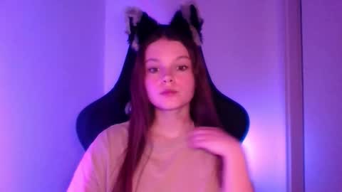 astradream_ online show from October 6, 6:26 pm