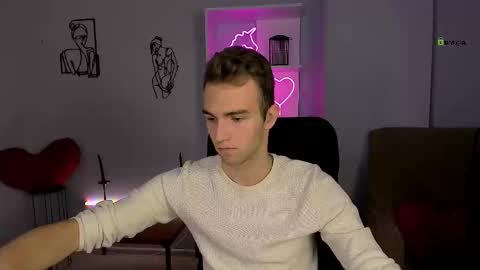 astren online show from November 6, 1:14 pm