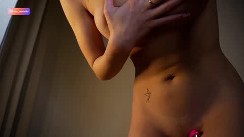 Astrid online show from March 4, 5:32 pm